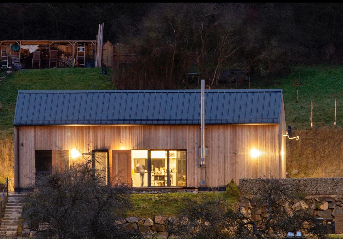 Eifelhausaufzeit-Vulkaneifel-Architekten-Chalet Mit Sauna Im Vulkankrater Immerath Экстерьер фото