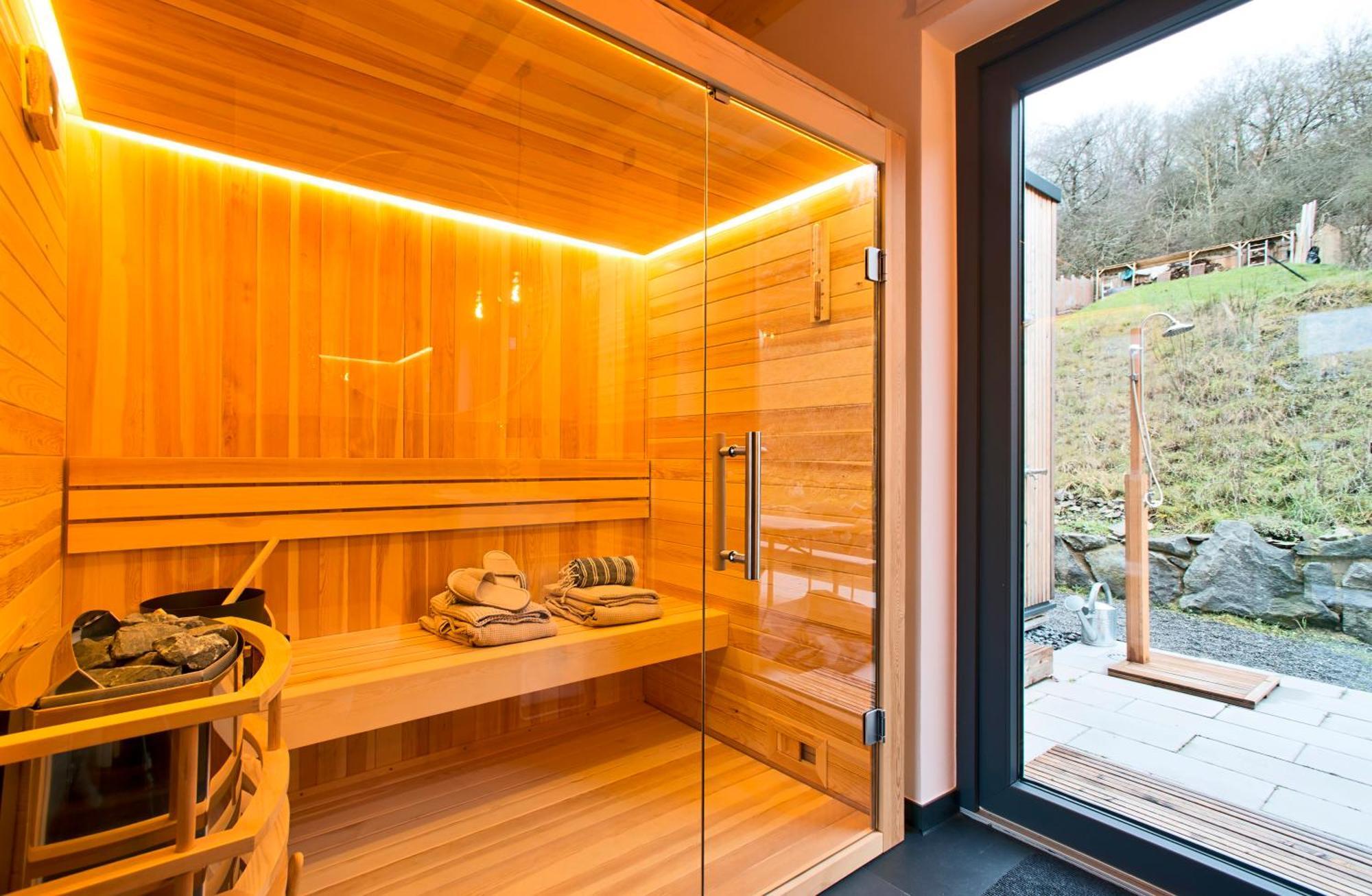 Eifelhausaufzeit-Vulkaneifel-Architekten-Chalet Mit Sauna Im Vulkankrater Immerath Экстерьер фото